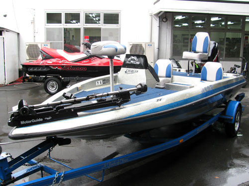 ���Ão�X�{�[�g CHARGER 173V_1